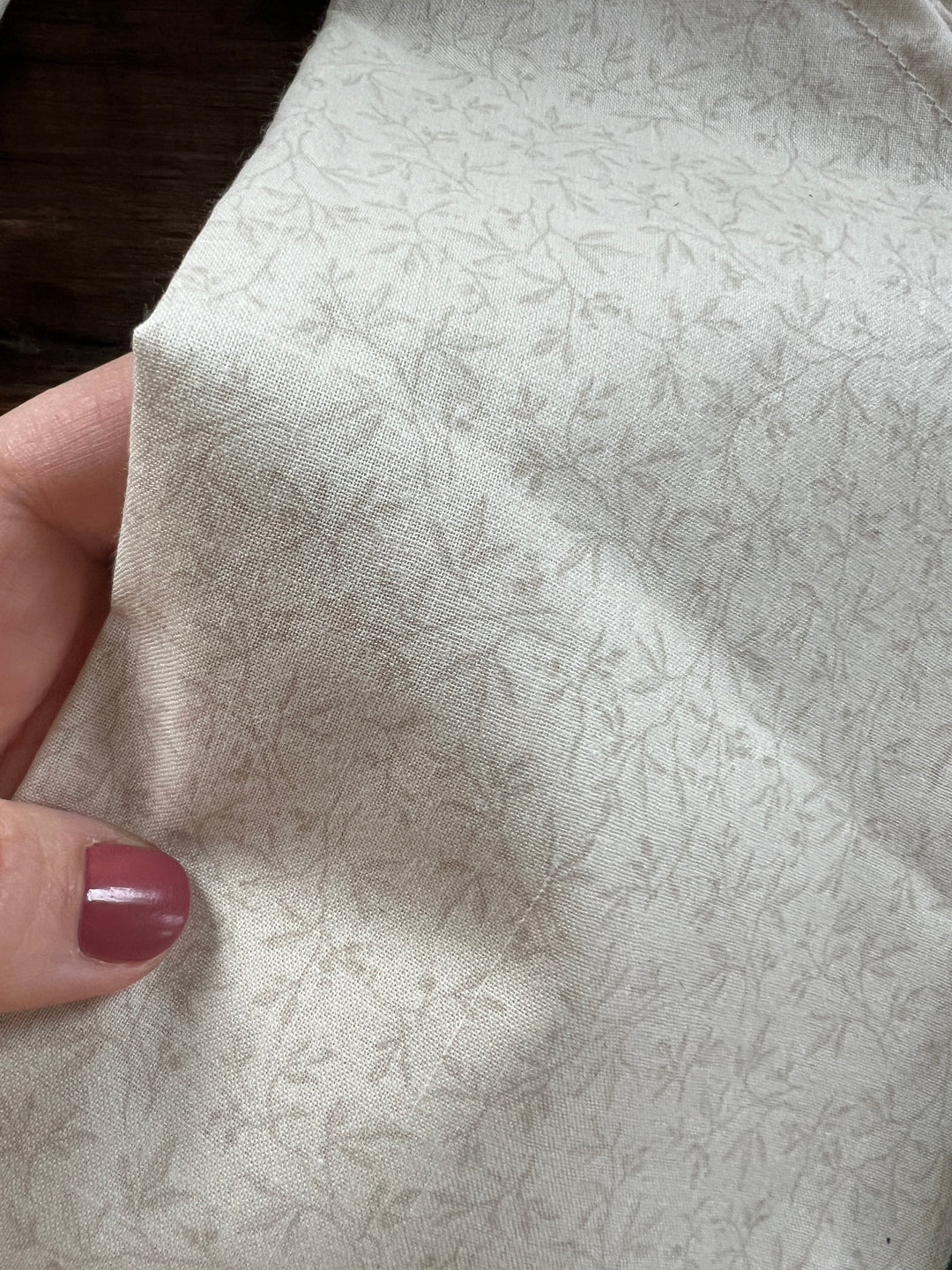 Triangle Headcovering | Beige Vines Calico | 100% Cotton