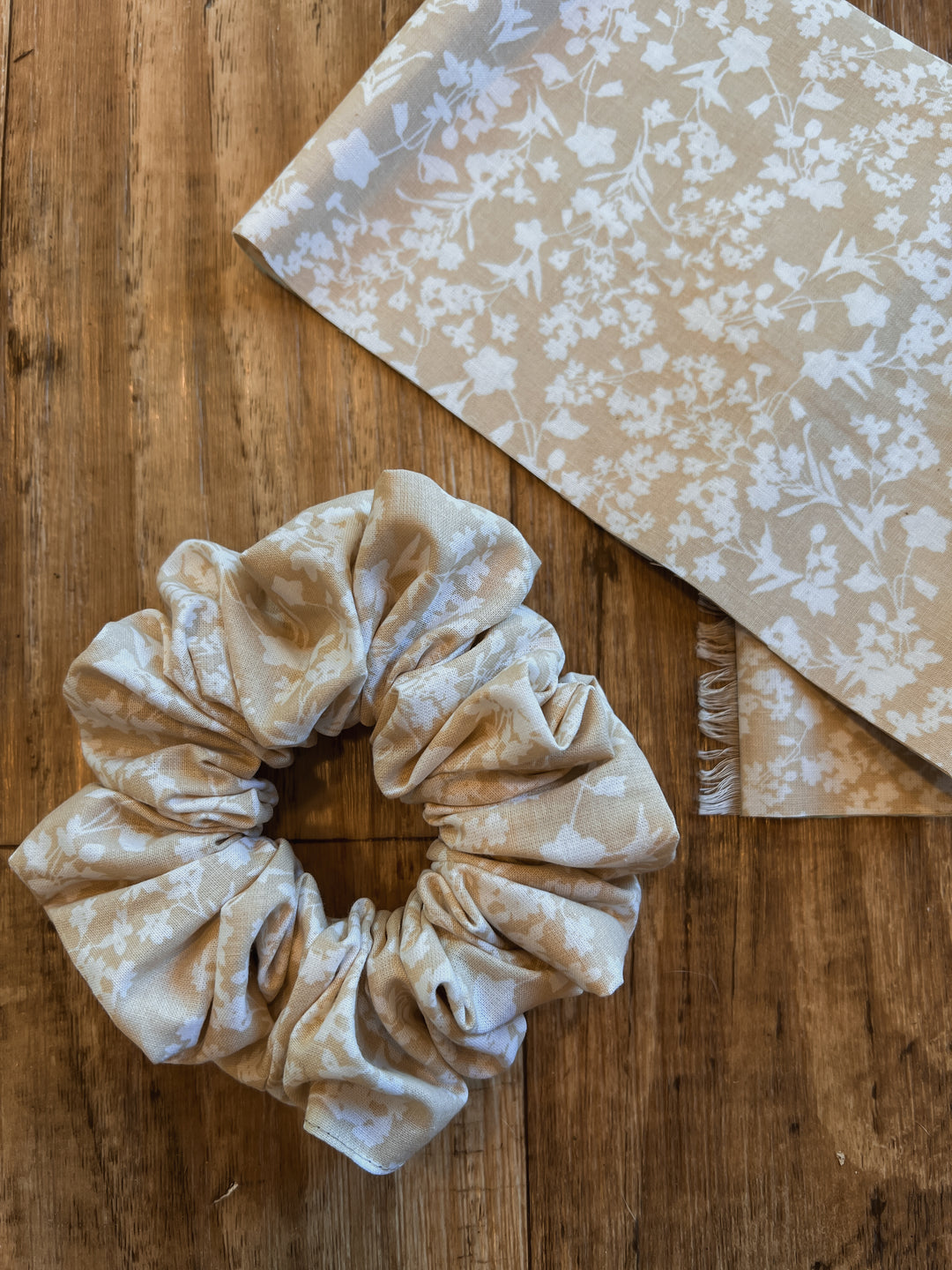 Beige Flowers Scrunchie | 100% Cotton